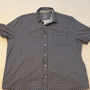 Men's Navy and White Patterned Button-Down Shirt